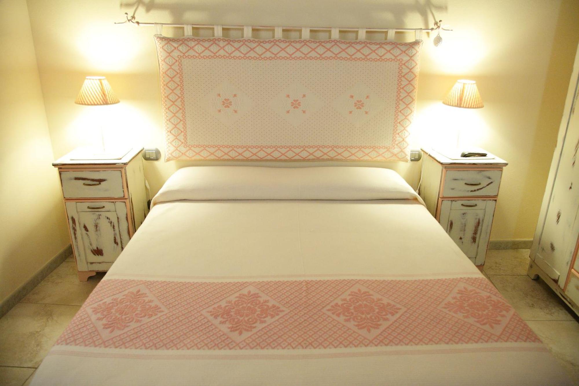B&B Monte Prama Càbras Εξωτερικό φωτογραφία