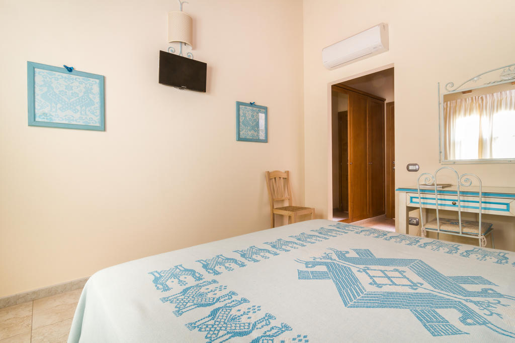 B&B Monte Prama Càbras Δωμάτιο φωτογραφία